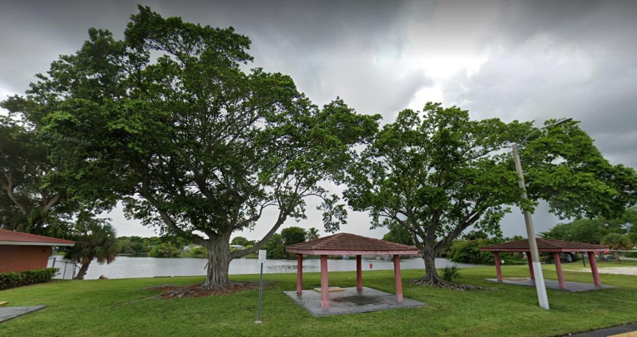 1161 Studio 1 Miami Tamiami 外观 照片